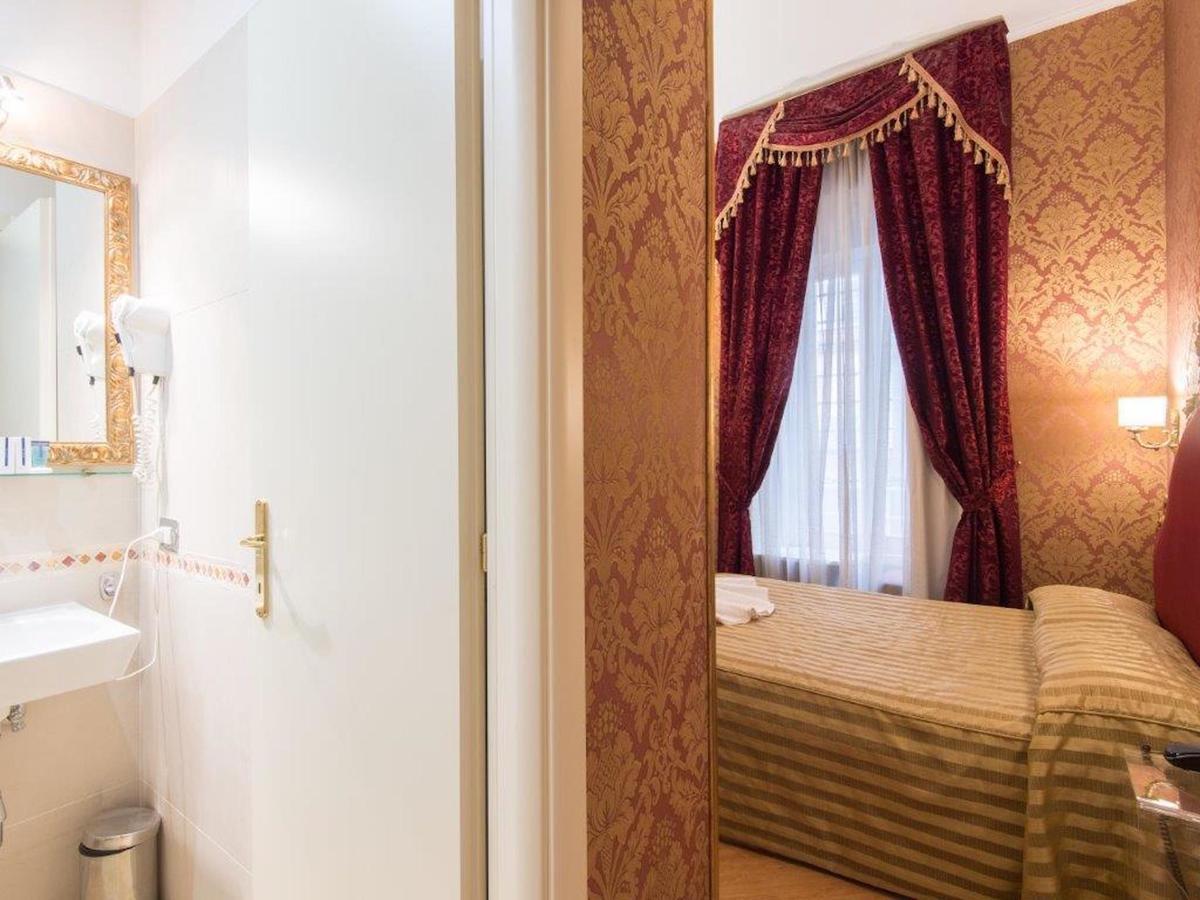 Domus Colosseo Hotel Roma